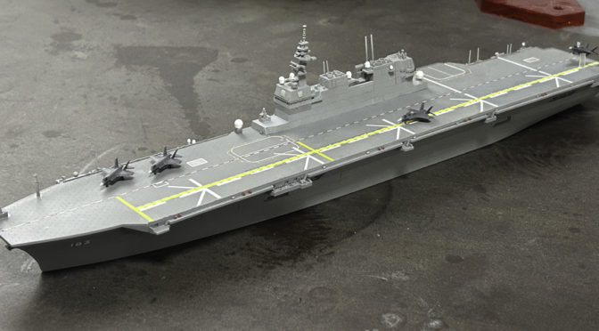 【ハセガワ】ウォーターラインシリーズ　護衛艦いずも１次改修型（その５：完成、Ｆ３５を飛ばしてみました。）